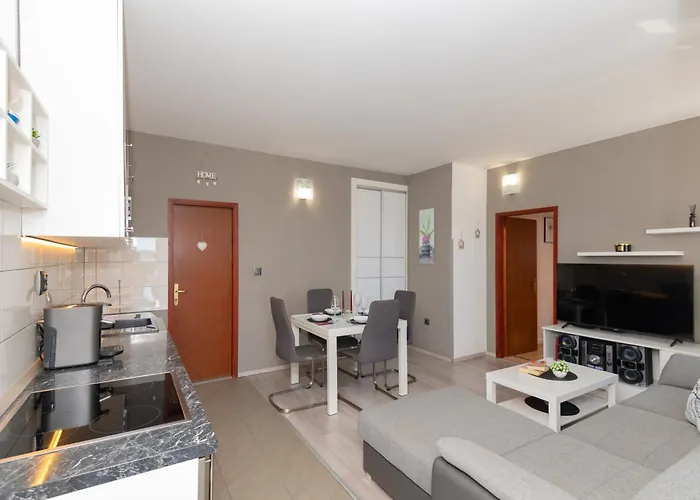 In With Free Parking Apartman Split