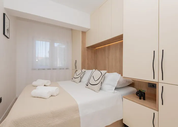 In With Free Parking