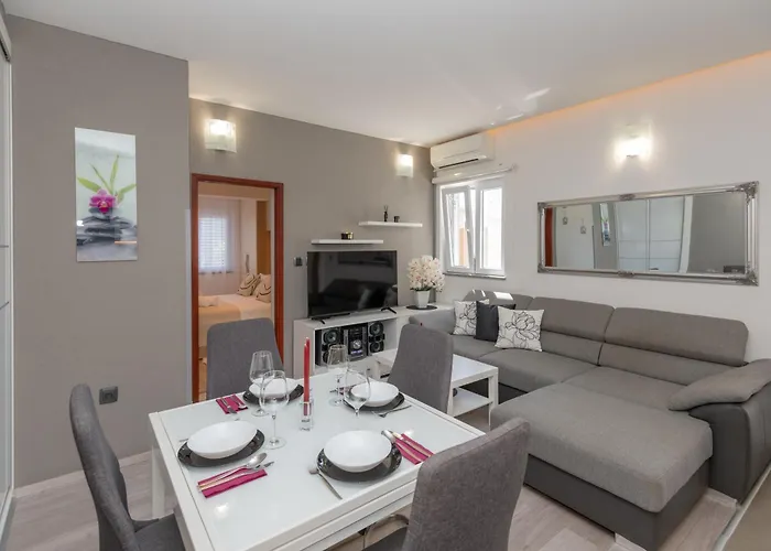 아파트 In With Free Parking 스플리트